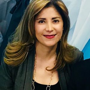 Meet your Posher, Evelyn